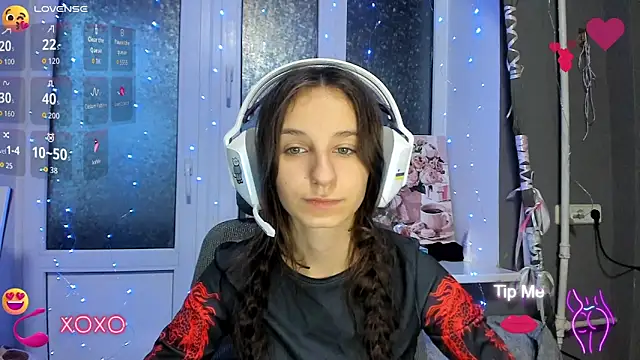  Nika Kik online show from 10.20.25