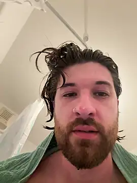 Snapshot of BuurningBoy chatting on 01.11.25 BuurningBoy online show from 01.11.25