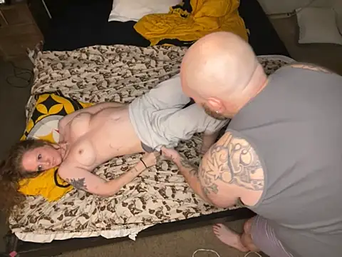 Snapshot of Satans_Play chatting on 11.09.25 Satans Play online show from 11.09.25