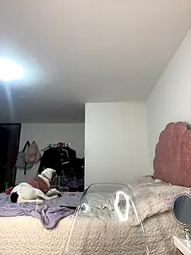 Snapshot of tati__22 chatting on 09.18.25 tati 22 online show from 09.18.25