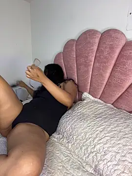 Snapshot of tati__22 chatting on 10.09.25 tati 22 online show from 10.09.25