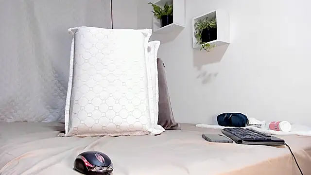 Aronxxs online show from 02.24.25