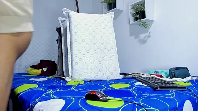 Aronxxs online show from 03.22.25