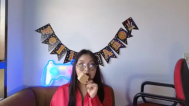 Caroll Luna online show from 12.31.24