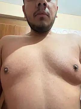 Snapshot of NakedPlayBoy chatting on 01.03.25 NakedPlayBoy online show from 01.03.25