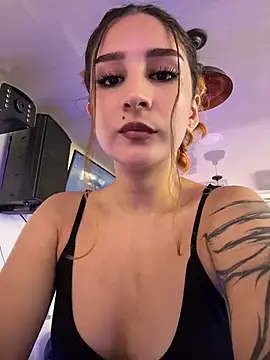 Mon Cherry online show from 04.23.26