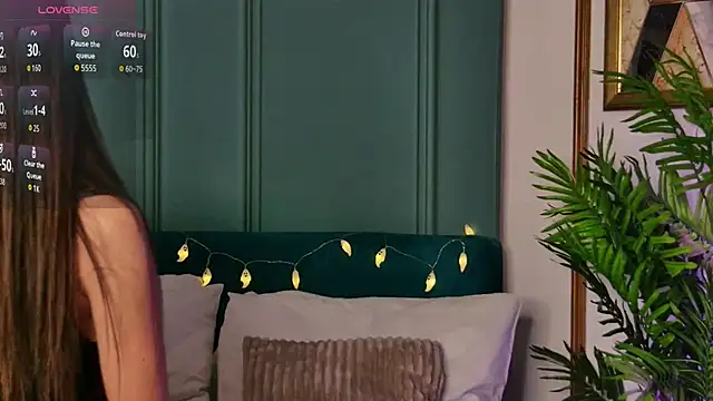 LunaWills  online show from 10.25.25