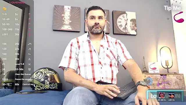 Snapshot of jonasbeards chatting on 07.22.26 jonasbeards online show from 07.22.26