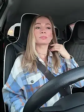 LavenderHot online show from 02.04.25