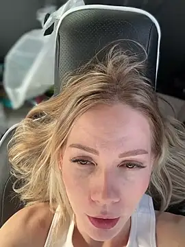 LavenderHot online show from 03.02.25