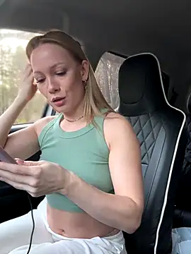 LavenderHot online show from 10.19.25