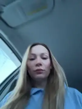 Snapshot of LavenderHot chatting on 01.08.26 LavenderHot online show from 01.08.26