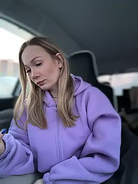 Snapshot of LavenderHot chatting on 01.09.26 LavenderHot online show from 01.09.26