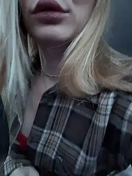 Snapshot of LavenderHot chatting on 01.10.26 LavenderHot online show from 01.10.26