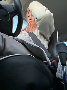 Snapshot of LavenderHot chatting on 02.22.26 LavenderHot online show from 02.22.26