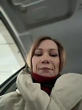 Snapshot of LavenderHot chatting on 02.28.26 LavenderHot online show from 02.28.26