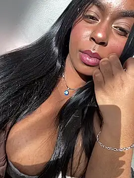latinababyy online show from 12.15.24