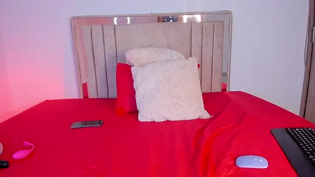 Deiisy Queen online show from 12.18.25