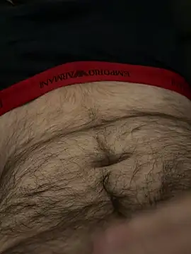 Snapshot of Straightlad95 chatting on 10.20.25 Straightlad95 online show from 10.20.25