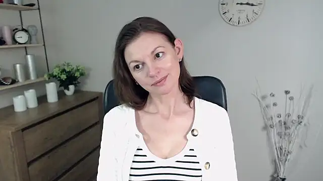 VivianWILD online show from 01.17.25