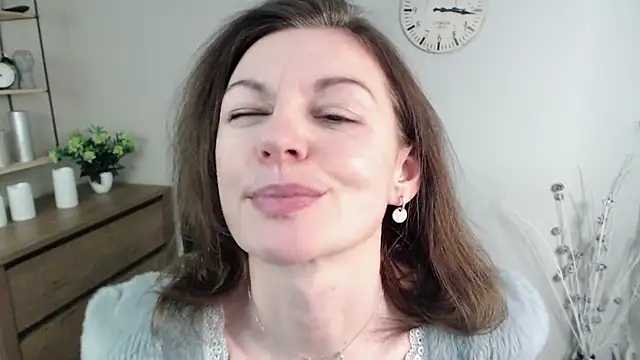 VivianWILD online show from 01.21.25