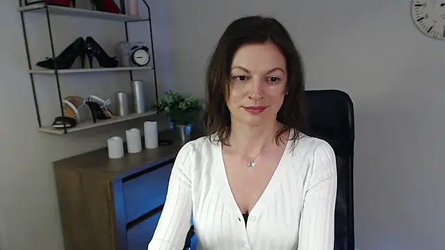 VivianWILD online show from 02.25.25