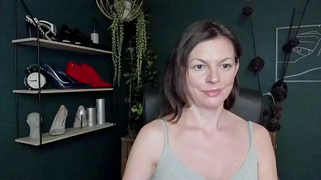 VivianWILD online show from 03.20.25