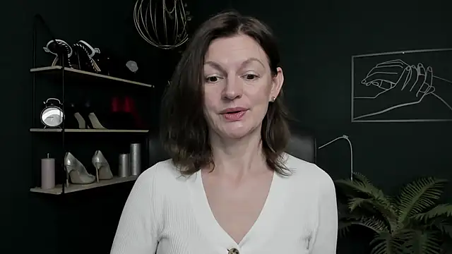 VivianWILD online show from 11.03.25