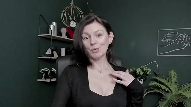 VivianWILD online show from 03.12.26