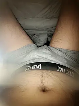 Snapshot of chub09 chatting on 10.18.25 chub09 online show from 10.18.25