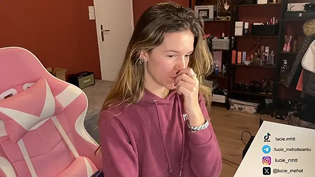 lucie mehott online show from 12.03.24