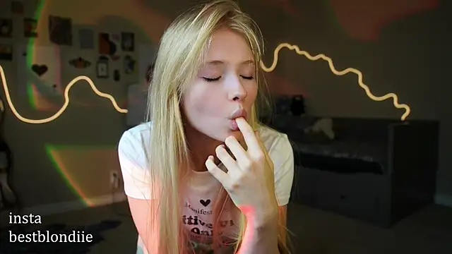 bestblonde online show from 01.26.25