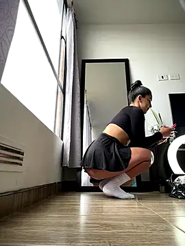 Nikothyna online show from 09.15.25