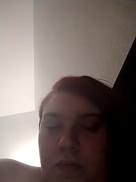 lolabun247 online show from 12.31.24