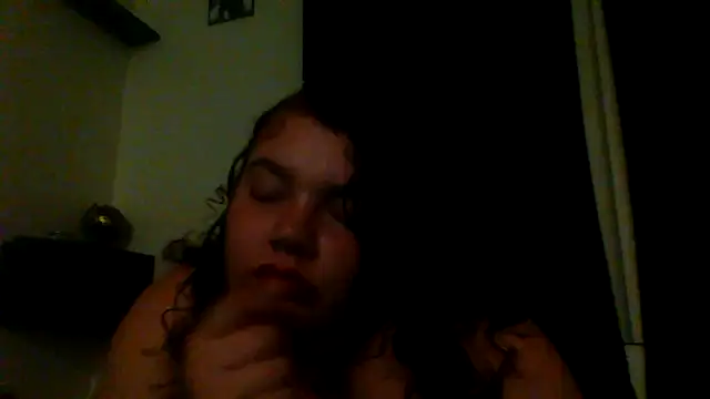 lolabun247 online show from 09.13.25