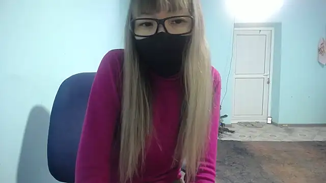 elllaaxx online show from 02.04.25