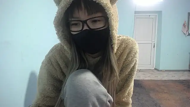 elllaaxx online show from 03.16.25