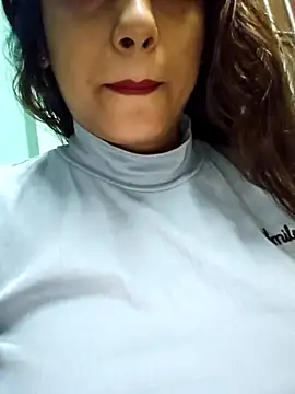 Snapshot of sexyindi_couple chatting on 02.05.25 sexyindi couple online show from 02.05.25