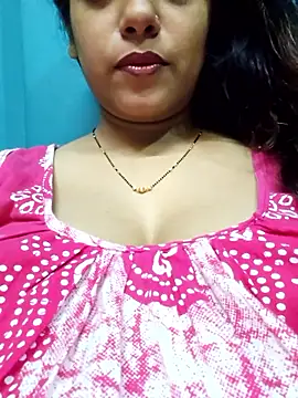 Snapshot of sexyindi_couple chatting on 10.09.25 sexyindi couple online show from 10.09.25