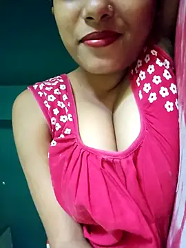 Snapshot of sexyindi_couple chatting on 10.16.25 sexyindi couple online show from 10.16.25