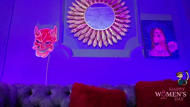 Julieta Russell online show from 03.08.25