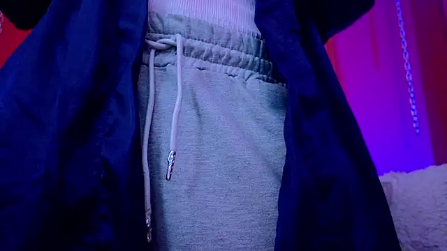 Julieta Russell online show from 09.26.25