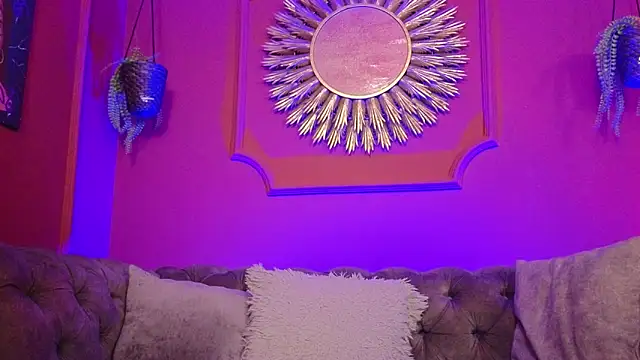 Julieta Russell online show from 01.17.26