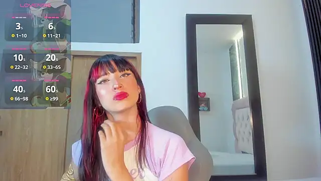 laurem-paulette online show from 11.06.25