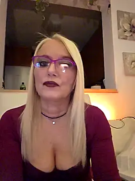 kikkastar online show from 11.30.25