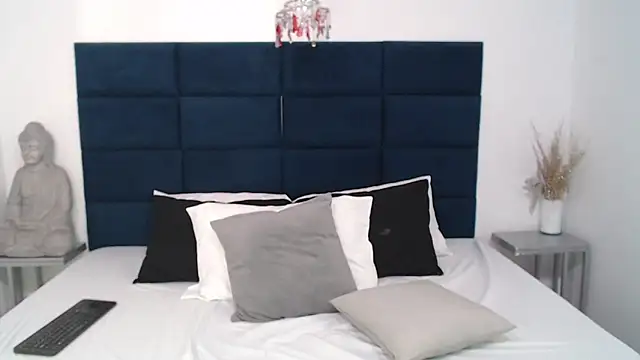 MadisonJenner online show from 02.07.25