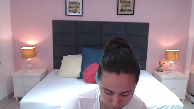 MadisonJenner online show from 02.09.25