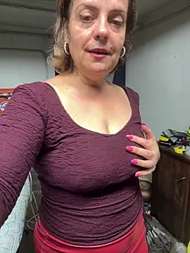 Snapshot of Sunbelxx chatting on 10.15.25 Sunbelxx online show from 10.15.25