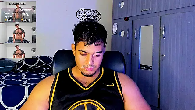 Big furry bear13 online show from 02.20.25