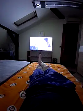 Snapshot of Hunter1523 chatting on 10.20.25 Hunter1523 online show from 10.20.25